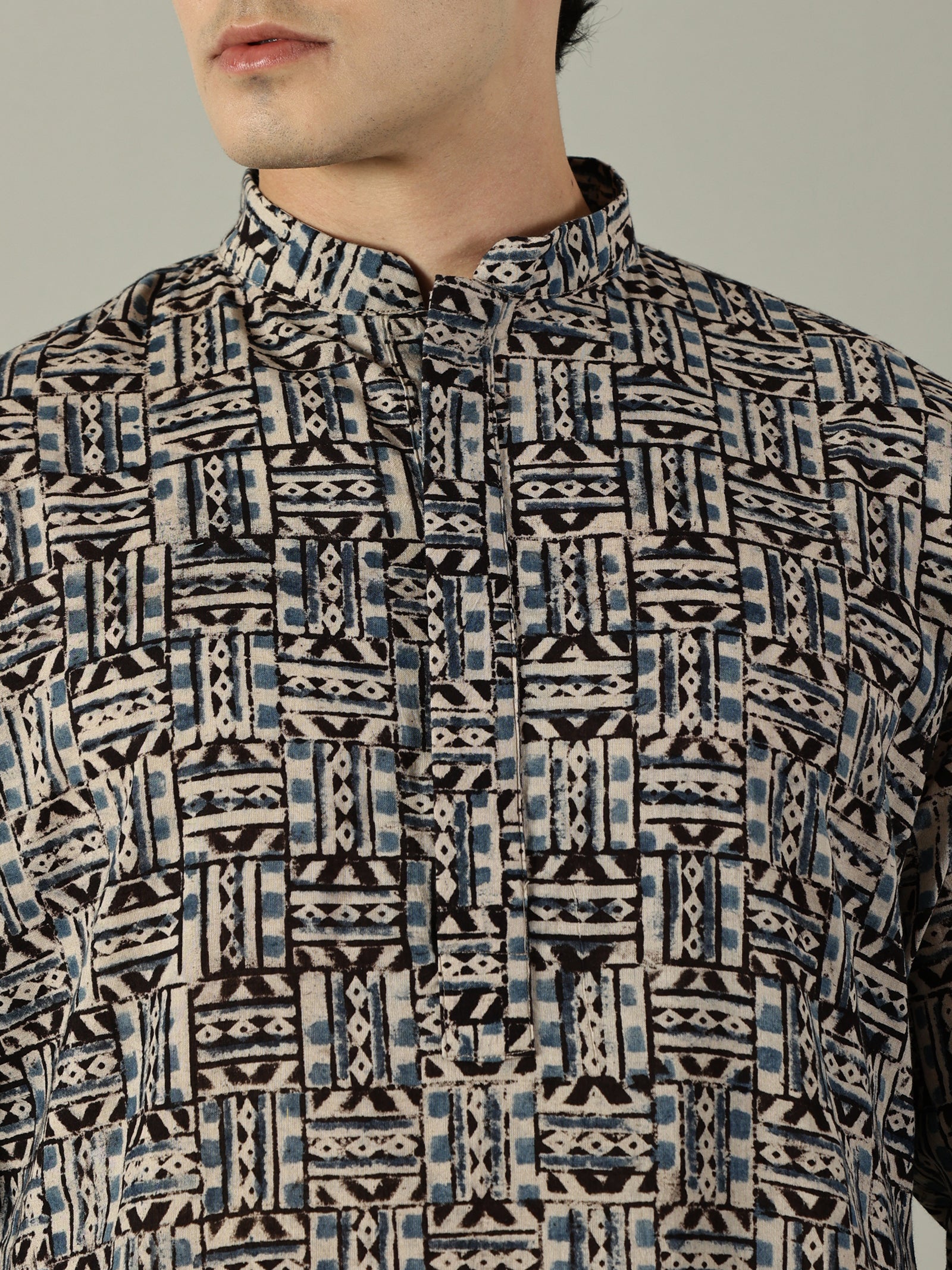 KuJee Crafts Men's Cotton Kalamkari Fabric Kurta with Blue Base.